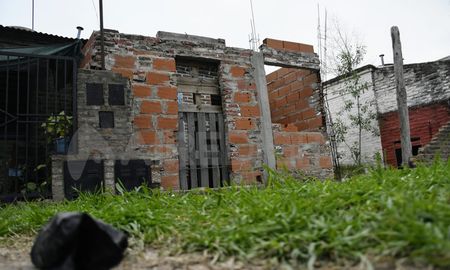 Gendarmería halló el cuerpo de Gonzalo Sebastián Contreras en el interior de una casa de construcción precaria. Gendarmería halló el cuerpo de Gonzalo Sebastián Contreras en el interior de una casa de construcción precaria.