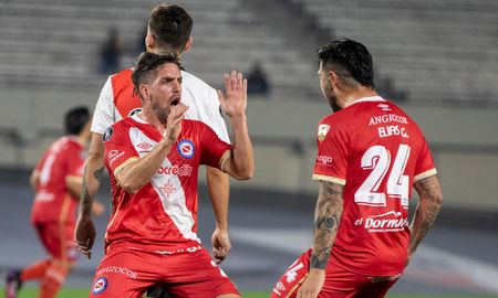 El Bicho complicó a River y todo se definirá en La Paternal. El Bicho complicó a River y todo se definirá en La Paternal.