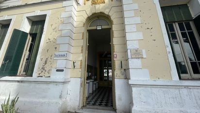 Docentes que ven y actúan: el rol esencial de la escuela en la prevención del maltrato infantil