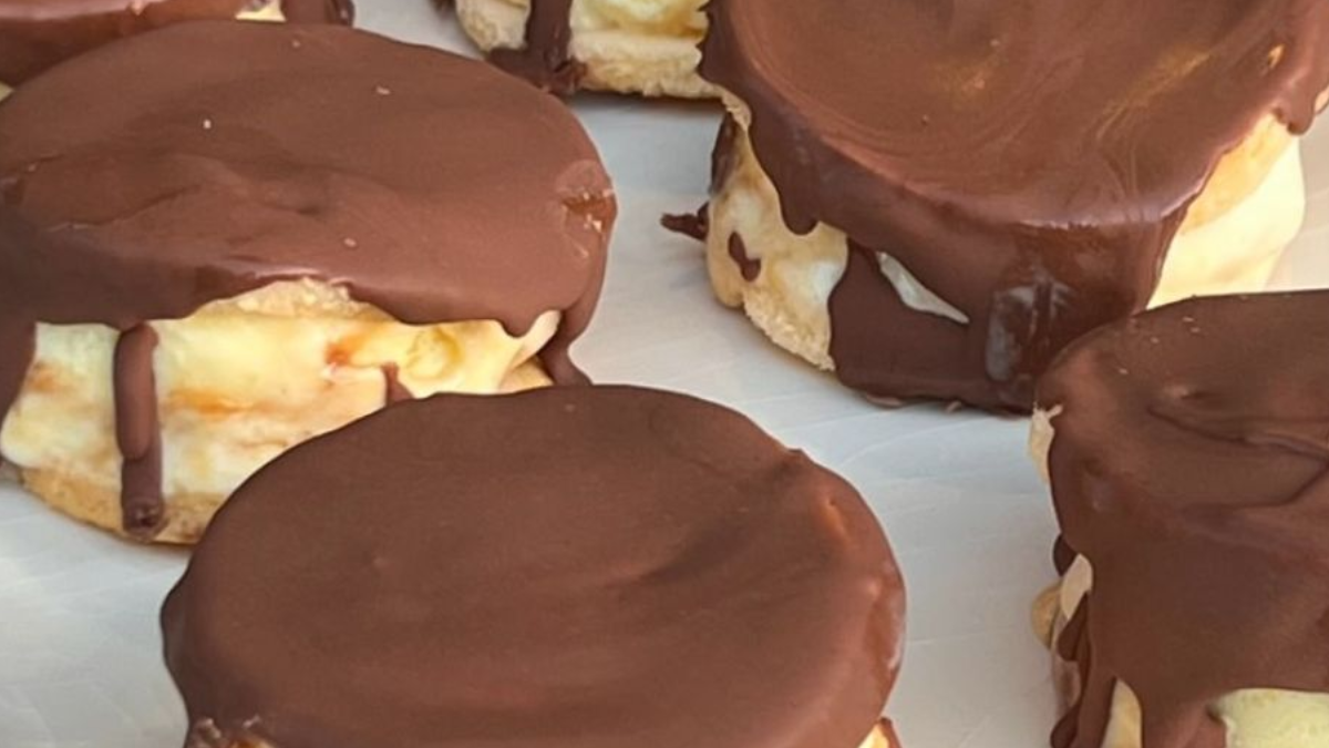 Alfajores helado: la receta express de Jimena Monteverde.
