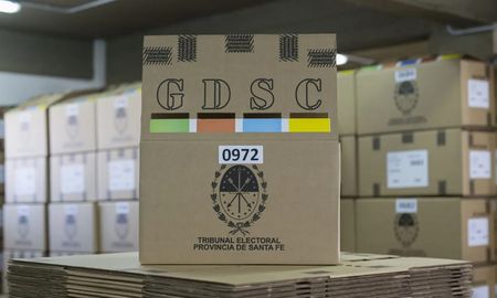La comisión de Asuntos Constitucionales analiza tres proyectos para realizar modificaciones en la Boleta Única de Papel. La comisión de Asuntos Constitucionales analiza tres proyectos para realizar modificaciones en la Boleta Única de Papel.