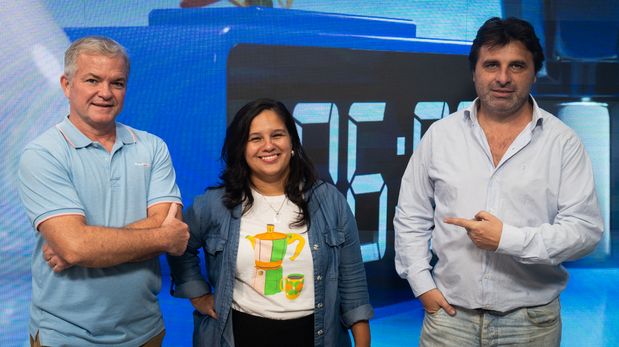 Juan Manuel Fernández, Celina Pérez y Jorge Battagliotti en 6AM.&nbsp;