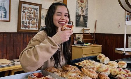 La panadería de los padres de Emilia Mernes no es solo un comercio local, sino un símbolo del esfuerzo generacional que define la identidad trabajadora de los habitantes de Nogoyá. La panadería de los padres de Emilia Mernes no es solo un comercio local, sino un símbolo del esfuerzo generacional que define la identidad trabajadora de los habitantes de Nogoyá.