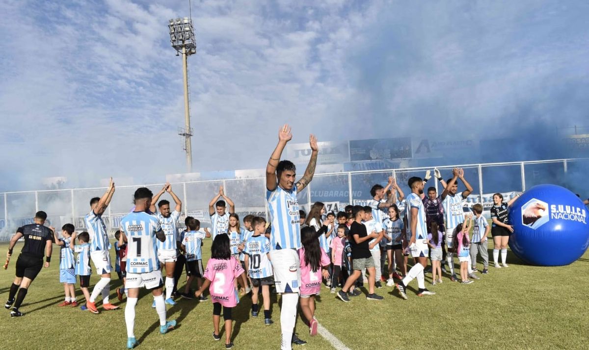 Racing de Córdoba le ganó la final del Federal A a Villa Mitre de Bahía Blanca y ascendió a la Primera Nacional.