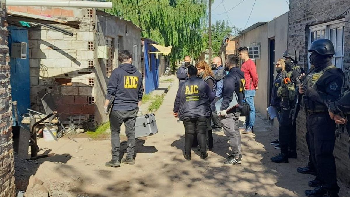 La Brigada de Femicidio, de la Agencia de Investigación sobre Trata De Personas y Violencia de Género, dependiente del Ministerio de Seguridad provincial comenzó a funcionar en 2021.