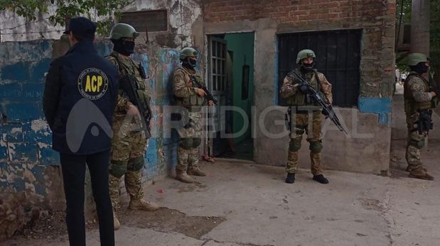 Aire de Santa Fe | Villa Hipódromo operativo detenicón por copamiento en la subcomisaría Arroyo leyes 3.jpg