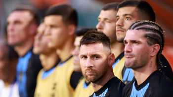Un jugador de la Selección reveló un fuerte cruce con Messi: Estuvimos tres meses sin hablar