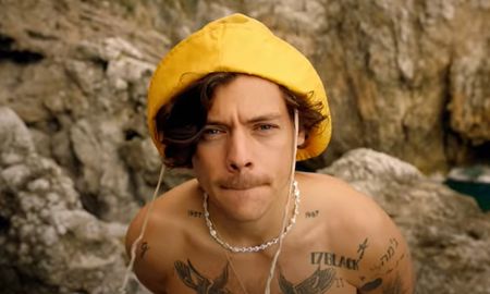 harry styles estrena videoclip de golden harry styles estrena videoclip de golden