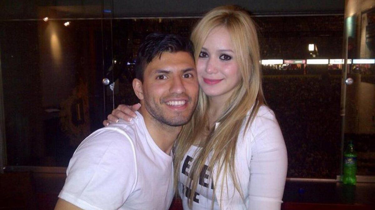 Karina La Princesita negó haber abandonado a sus músicos durante su romance con el Kun Agüero