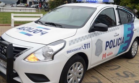 Morón: un adolescente de 15 años fue baleado hoy en el estómago Morón: un adolescente de 15 años fue baleado hoy en el estómago