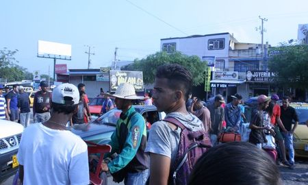 las trochas, el unico camino clandestino hacia venezuela las trochas, el unico camino clandestino hacia venezuela