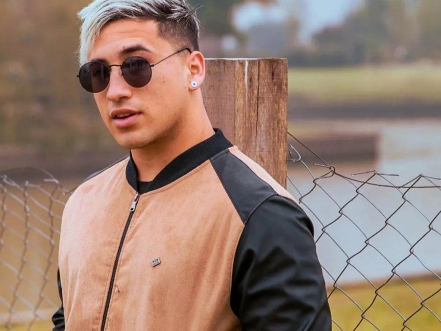 Yao Cabrera y su faceta solidaria: repartió juguetes a niños en Navidad