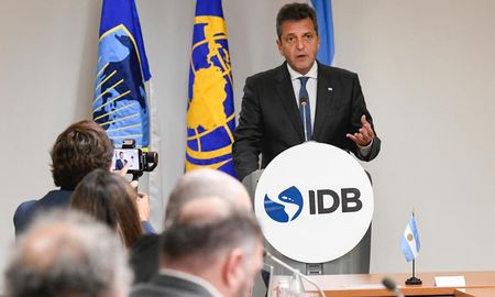 Los recursos irán para fortalecer las reservas, impulsos productivos y programas sociales. Los recursos irán para fortalecer las reservas, impulsos productivos y programas sociales.
