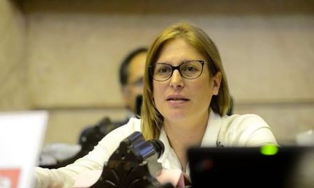 Gisela Scaglia: No hay una sola causa judicial contra Maximiliano Pullaro. Gisela Scaglia: No hay una sola causa judicial contra Maximiliano Pullaro.