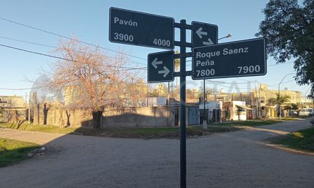 Una mujer fue víctima del robo de su motocicleta en barrio Nueva Pompeya. Una mujer fue víctima del robo de su motocicleta en barrio Nueva Pompeya.