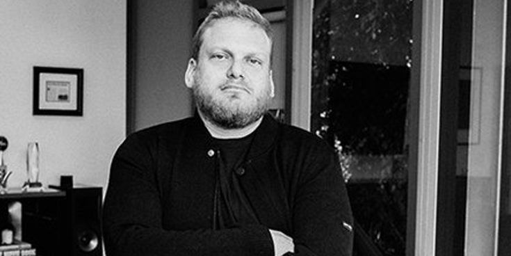 "Jordi" es en honor al manager de la banda, Jordan Feldstein.