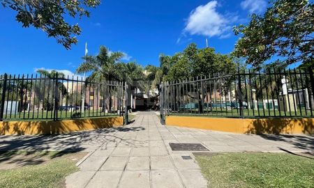 El chico de 12 años, que fue trasladado desde Campo Medio, está internado en terapia intensiva. El chico de 12 años, que fue trasladado desde Campo Medio, está internado en terapia intensiva.