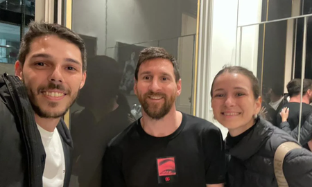 Encontró la casa de Lionel Messi en París, Antonela Roccuzzo la vio y la hizo pasar: Apareció Messi en patas y jogginetas Encontró la casa de Lionel Messi en París, Antonela Roccuzzo la vio y la hizo pasar: Apareció Messi en patas y jogginetas