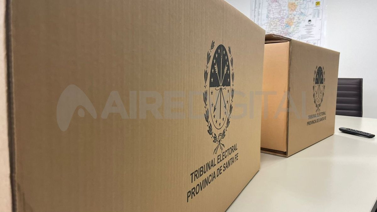 Según se informó, son 18.000 urnas con cinco bocas, que serán usadas en las ciudades, y 1000 que serán utilizadas en las comunas.