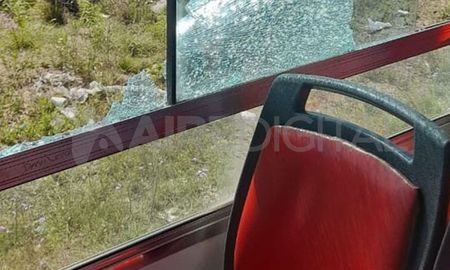 Los ataques a las unidades de transporte es un problema sin solución desde hace años en la ciudad capital de la provincia, y los hechos se ocurren, al menos, una vez por semana. Los ataques a las unidades de transporte es un problema sin solución desde hace años en la ciudad capital de la provincia, y los hechos se ocurren, al menos, una vez por semana.