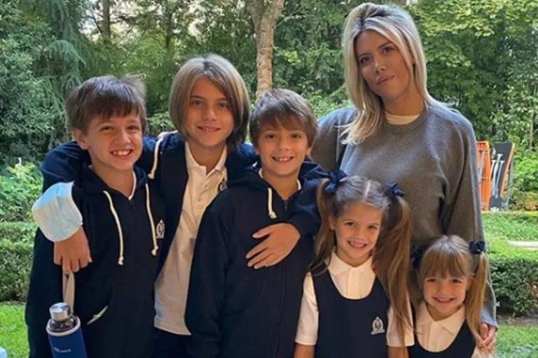 Wanda Nara tiene que hacerse cargo de sus hijos.