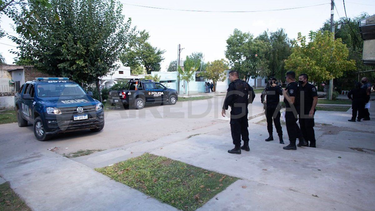 El barrio quedó consternado ante la balacera letal.