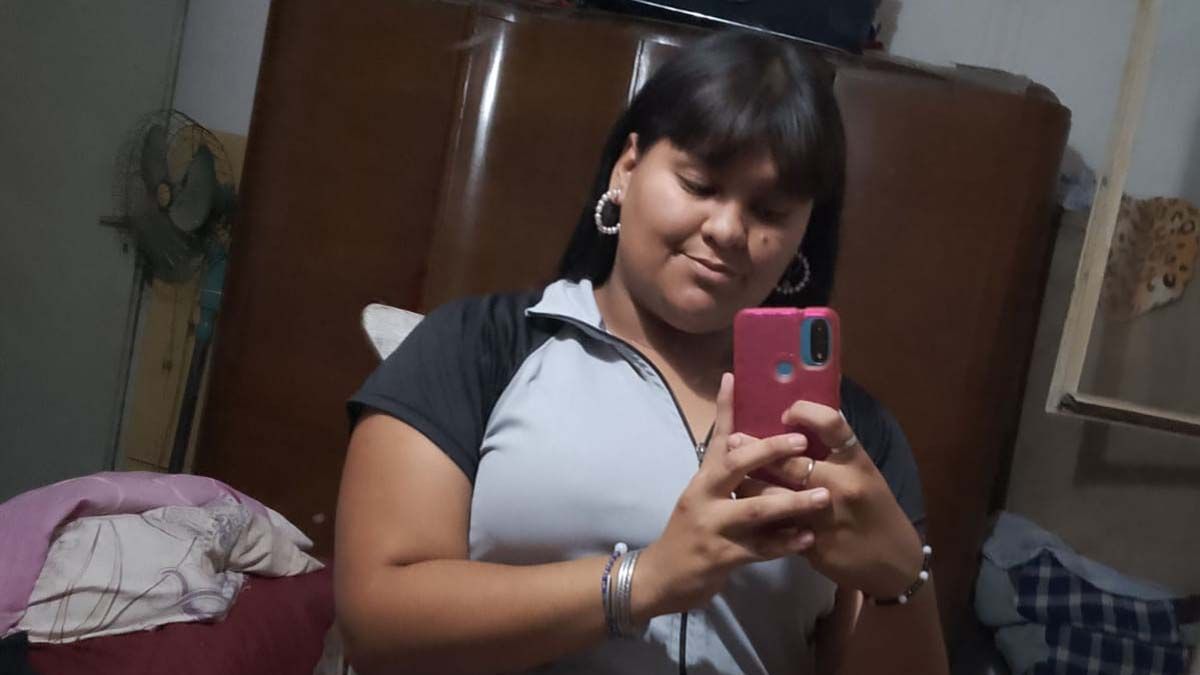 Jazmín tiene 21 años y está desaparecida desde el 30 de junio. Su abuela
