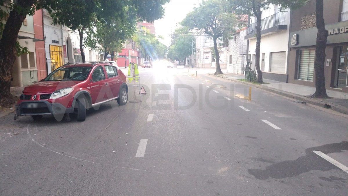 El conductor del automóvil fue identificado como Daniel Felipe Catalán de 64 años, domiciliado en el Fonavi San Jerónimo.