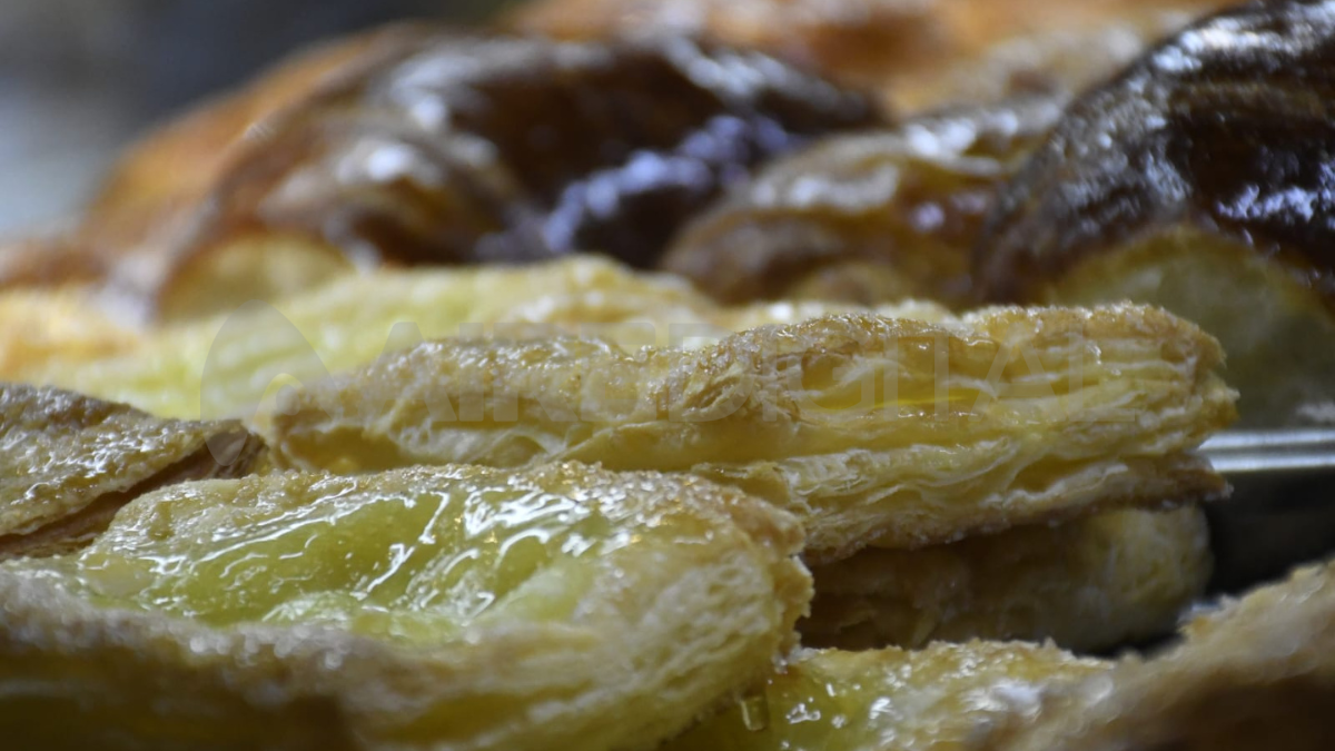 Los productos de panadería también aumentaron sus precios. Los productos de panadería también aumentaron sus precios.