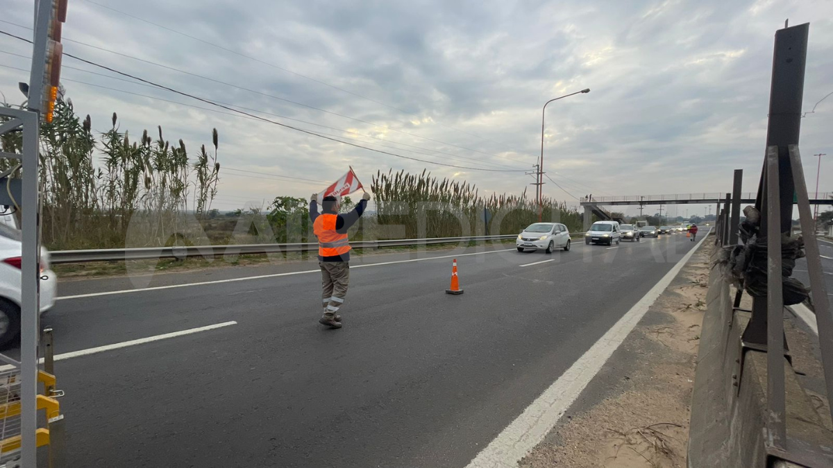 Los arreglos comenzaron luego de que AIRE expusiera el mal estado de las juntas en los puentes aliviadores de la Ruta 168. Los arreglos comenzaron luego de que AIRE expusiera el mal estado de las juntas en los puentes aliviadores de la Ruta 168.