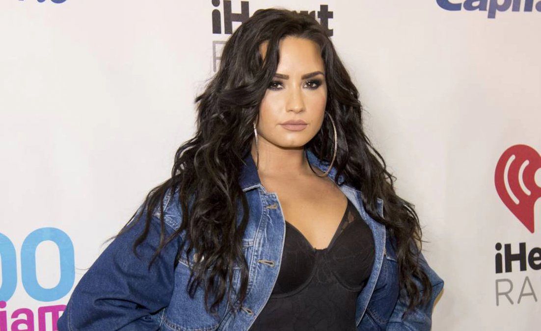 Los fanáticos de Demi Lovato están muy preocupados y temen que esté atravesando por una crisis emocional.  