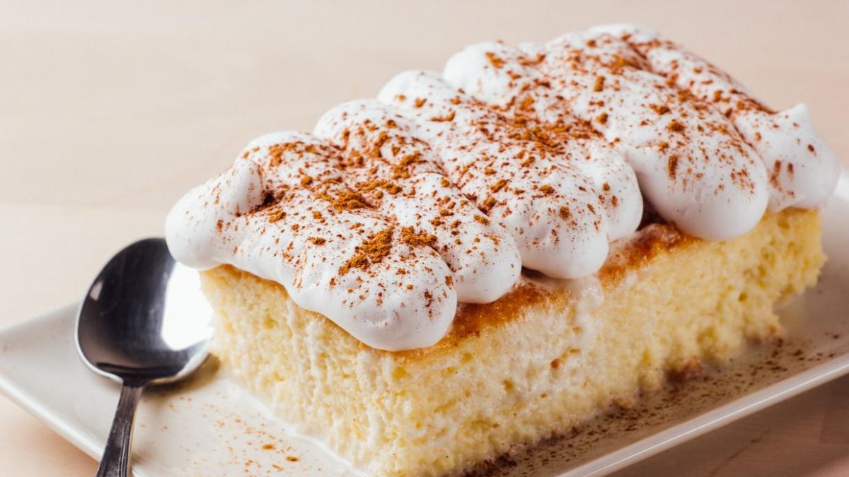 Todos los detalles para prepara la torta tres leches al estilo de Osvaldo Gross.