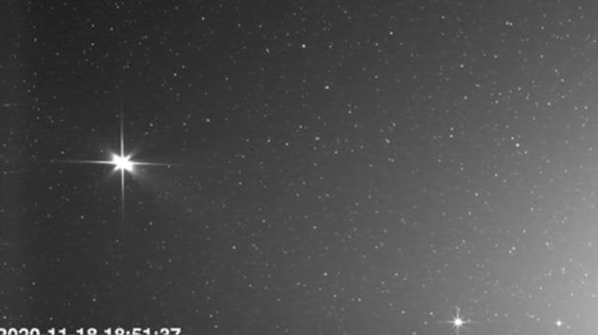 A la izquierda está Venus