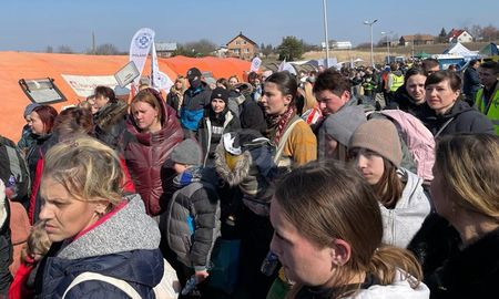 Unas cuatro millones de personas abandonaron Ucrania por la guerra. Más de 75.000 cruzaron la frontera hacia Italia. Unas cuatro millones de personas abandonaron Ucrania por la guerra. Más de 75.000 cruzaron la frontera hacia Italia.