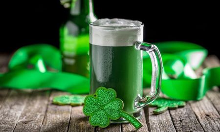 El Día de San Patricio, también conocido como St Patricks Day, es una celebración de origen irlandés que ocurre en Argentina cada 17 de marzo. El Día de San Patricio, también conocido como St Patricks Day, es una celebración de origen irlandés que ocurre en Argentina cada 17 de marzo.