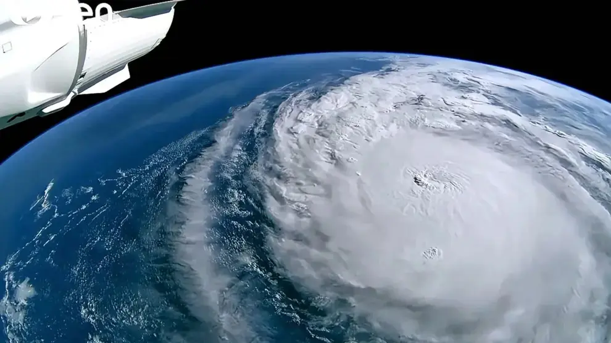 El aterrador ojo del huracán Milton, visto desde el espacio. El aterrador ojo del huracán Milton, visto desde el espacio.