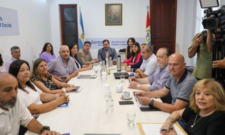 Los gremios esperan que el Gobierno presente una propuesta salarial para el 2024. Los gremios esperan que el Gobierno presente una propuesta salarial para el 2024.