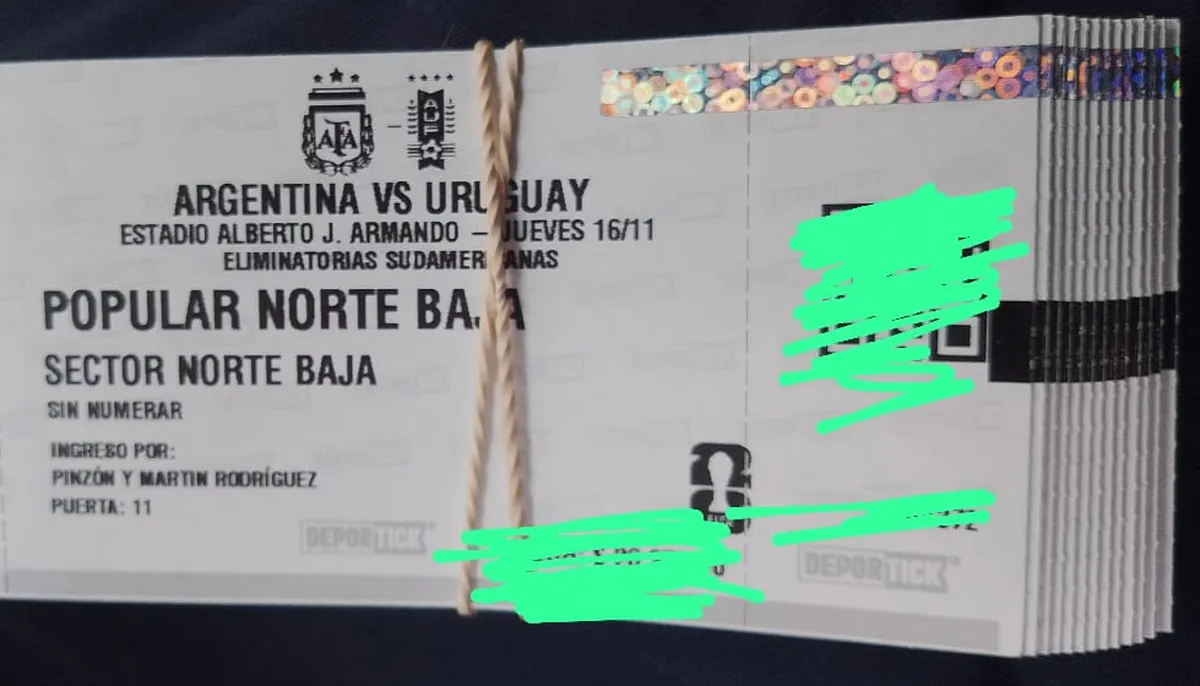 Muchos fanáticos fueron víctimas de las estafas.