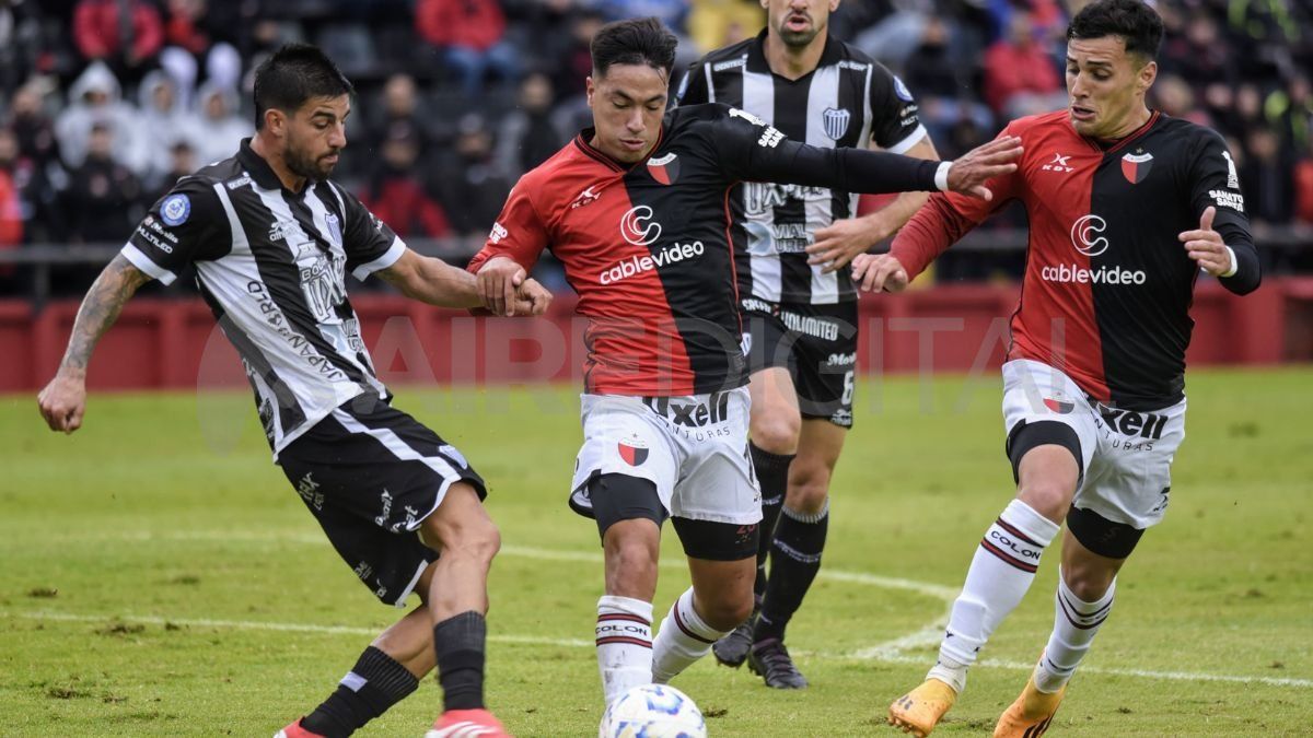 Colón tiene día y horario confirmados para visitar a Estudiantes en Buenos Aires: agenda de partidos