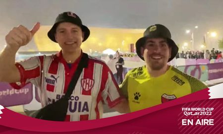 De Unión y Colón a Qatar para alentar a la Selección. De Unión y Colón a Qatar para alentar a la Selección.
