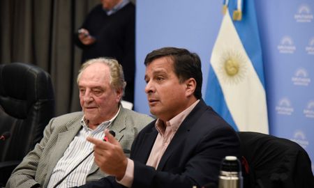 Marcelo Casaretto junto a Carlos Heller. Marcelo Casaretto junto a Carlos Heller.