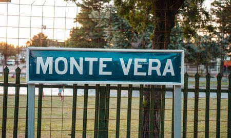 La Legislatura de Santa Fe se apresta a convertir en ley, en las próximas sesiones, la declaración de ciudad de la localidad de Monte Vera. La Legislatura de Santa Fe se apresta a convertir en ley, en las próximas sesiones, la declaración de ciudad de la localidad de Monte Vera.