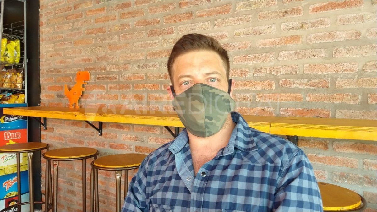 Sebastián Puntillo es el propietario del bar Morpheus que sufrió un violento asalto en marzo de 2019 y por el cual resultó herido, con un balazo en la zona del tórax un empleado del comercio.