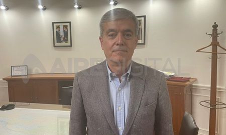 Agosto adelantó que la semana que viene podrían comenzar las reuniones con los intendentes y presidentes comunales para acordar el giro de los recursos que les corresponden a sus localidades. Agosto adelantó que la semana que viene podrían comenzar las reuniones con los intendentes y presidentes comunales para acordar el giro de los recursos que les corresponden a sus localidades.