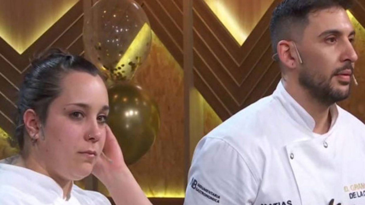 Dana se dio media vuelta y desapareció del estudio junto a su esposo.