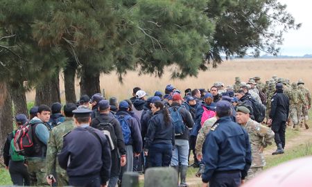 Gendarmería se sumó a la intensa búsqueda de Loan en Corrientes y zonas cercanas. Gendarmería se sumó a la intensa búsqueda de Loan en Corrientes y zonas cercanas.