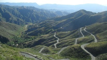 Descubrí la ruta con más curvas de Argentina: paisajes únicos y desafíos para los valientes