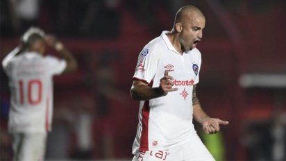 El Tribunal de Disciplina de AFA levantó la sanción de Santiago Silva