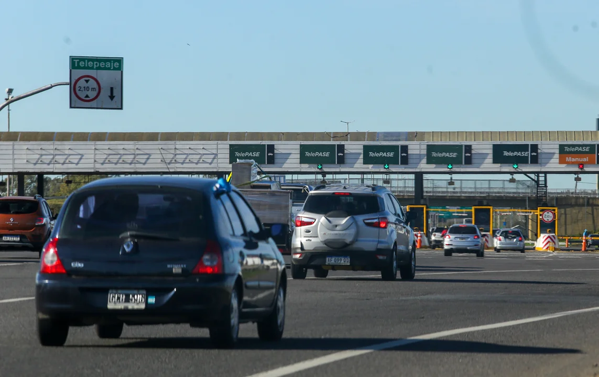 Los peajes nacionales de los tramos comprendidos en el Corredor Vial N° 18 subirán un 100% a partir del fin de semana. Los peajes nacionales de los tramos comprendidos en el Corredor Vial N° 18 subirán un 100% a partir del fin de semana.