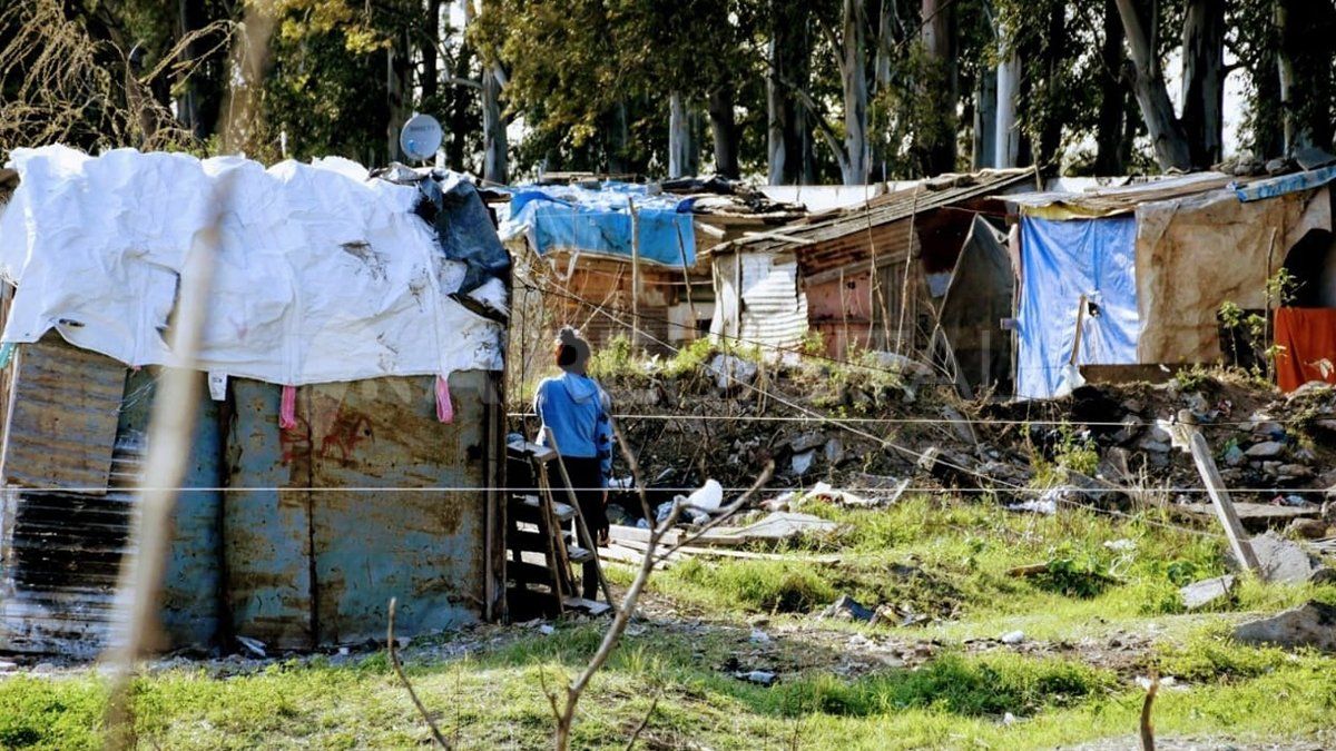 Desde la ONG Techo estiman que hay 50 mil familias viviendo en 174 asentamientos informales.